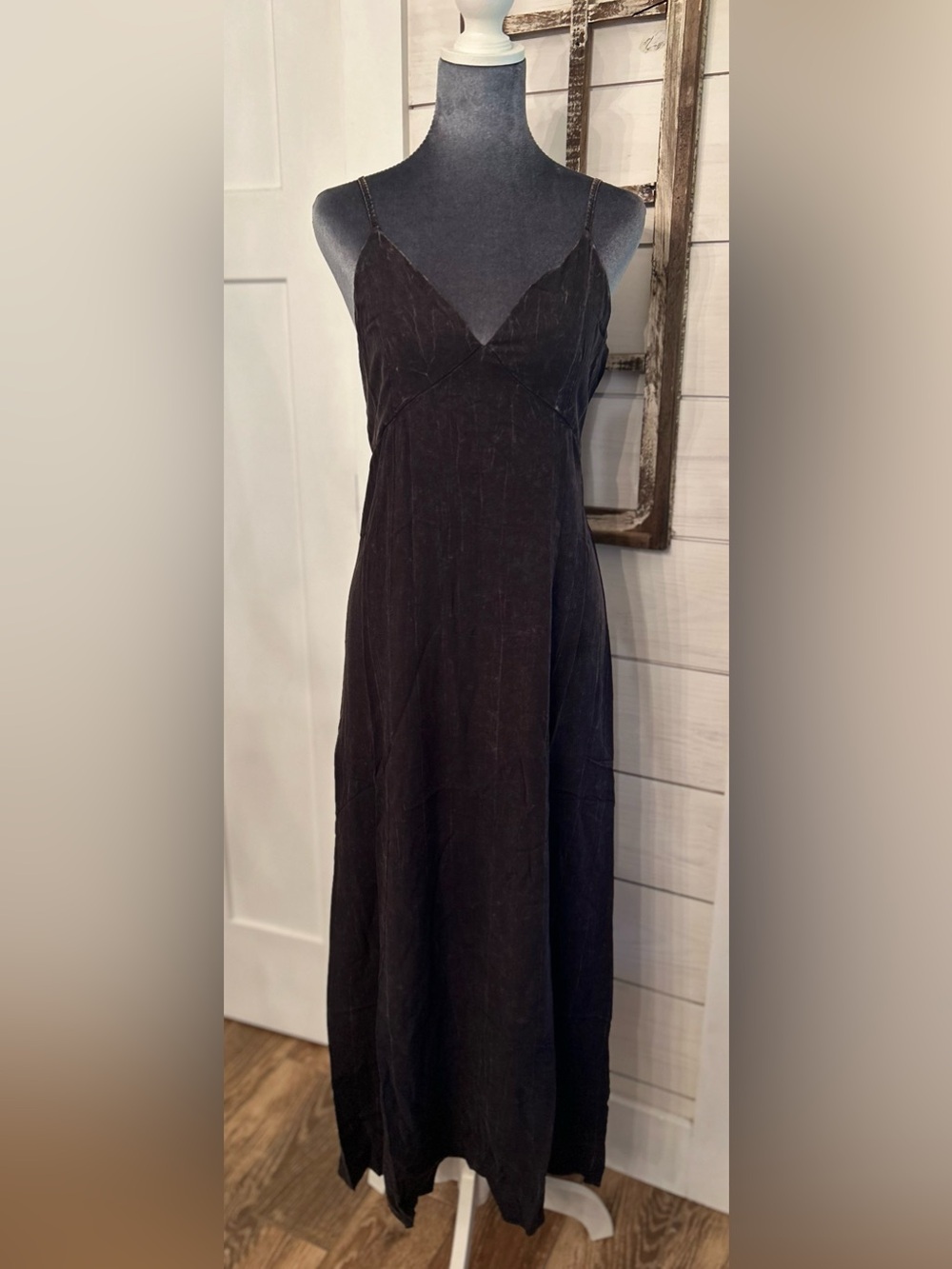 Women's Black Midi Slip Dress with V-Neck
